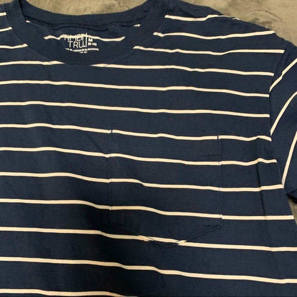 TIME AND TRU | Women’s | Navy w/ White Horizontal Striped Semi Crop Tee | M - Picture 5 of 7